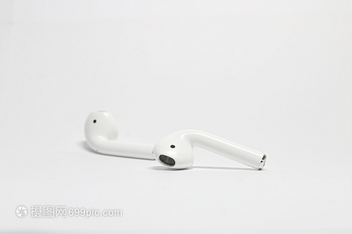 白底蓝牙耳机 简约美学与无线自由的完美融合